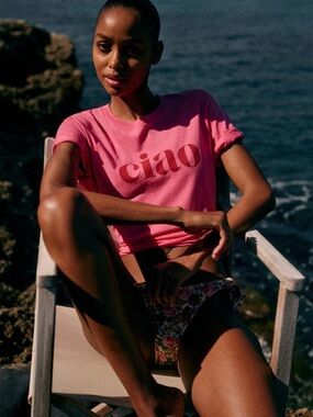 Sezane Ciao Graphic Tee - Pink/Red